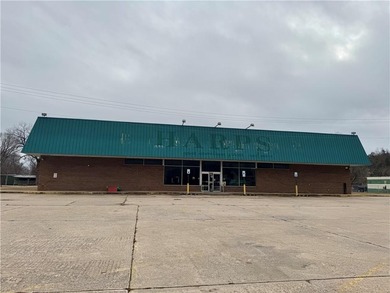 Lake Commercial For Sale in Noel, Missouri