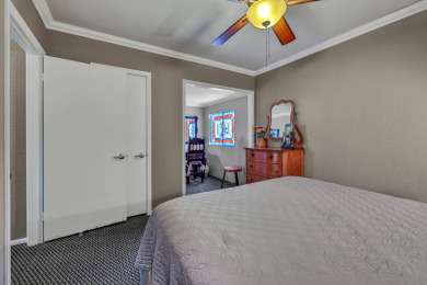 Beautifully Updated Townhouse - photo 21