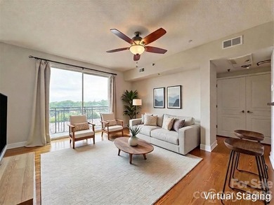 Welcome to your urban oasis on the top floor of this highly - photo 1