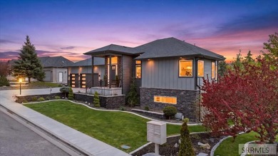 Rare newer-build contemporary masterpiece on Hole 8 of Highland - photo 1