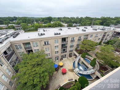 Welcome to your urban oasis on the top floor of this highly - photo 3