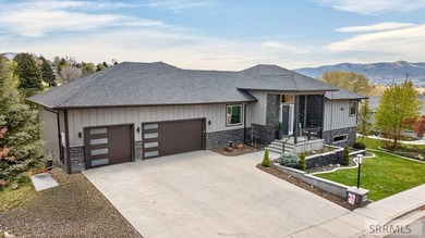 Rare newer-build contemporary masterpiece on Hole 8 of Highland - photo 3