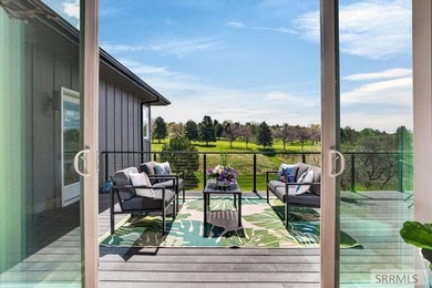 Rare newer-build contemporary masterpiece on Hole 8 of Highland - photo 10