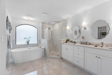 Welcome to this exceptional waterfront single-family residence - photo 13