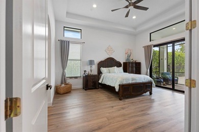 Welcome to this exceptional waterfront single-family residence - photo 17