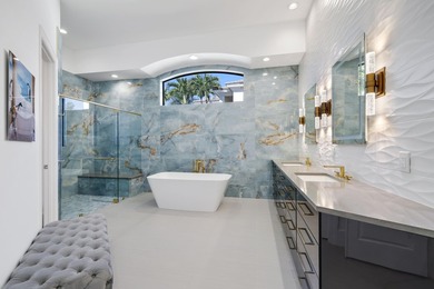 Fully renovated Mizner Country Club estate with sweeping golf - photo 23