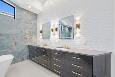 Fully renovated Mizner Country Club estate with sweeping golf - photo 24