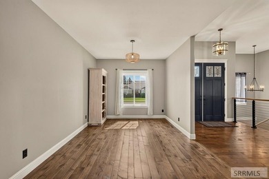 Designed for both sophisticated entertaining and comfortable - photo 4