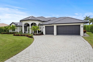 Welcome to this exceptional waterfront single-family residence - photo 37