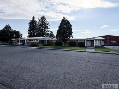 Exceptional commercial opportunity at 890 Oxford Drive in Idaho - photo 6
