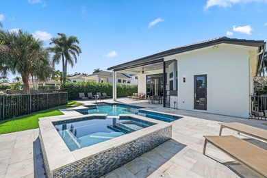 Fully renovated Mizner Country Club estate with sweeping golf - photo 47