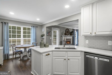 FANTASTIC TRADITIONAL HOME IN SOUGHT AFTER LAKE REDWINE - photo 18
