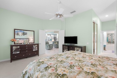 Welcome home to this meticulously maintained, newly painted - photo 22