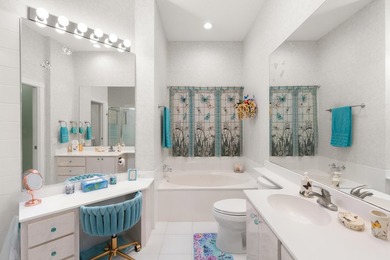 Welcome home to this meticulously maintained, newly painted - photo 25