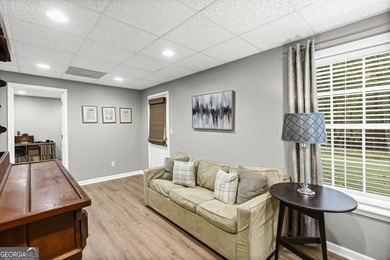 FANTASTIC TRADITIONAL HOME IN SOUGHT AFTER LAKE REDWINE - photo 31