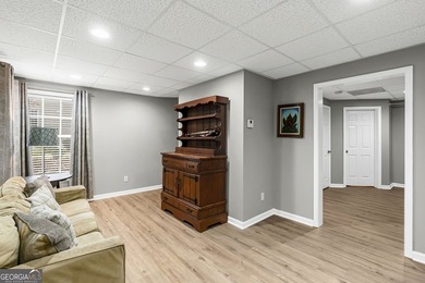 FANTASTIC TRADITIONAL HOME IN SOUGHT AFTER LAKE REDWINE - photo 32