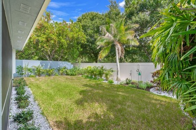 Welcome home to this meticulously maintained, newly painted - photo 42
