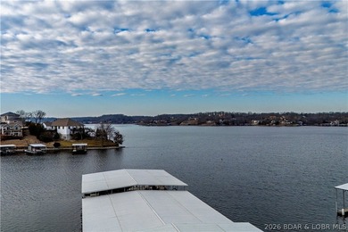 SELLER TO PAY the first 6 months of HOA Fees at closing! This - photo 5