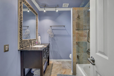 Beautifully Updated Townhouse - photo 18