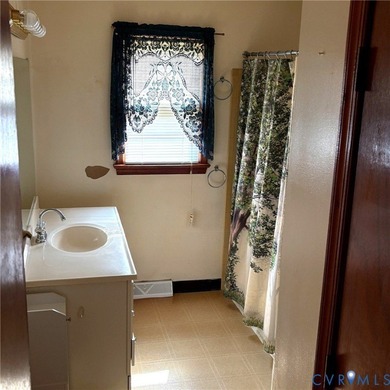 Charming ranch home situated on 2 acres. Inside, you'll find - photo 13
