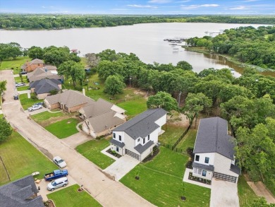 Lake Home For Sale in Quinlan, Texas