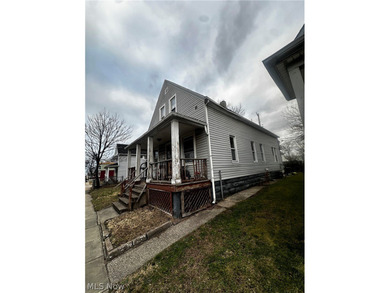 Great opportunity in Cleveland! This 3-bedroom, 1-bath Cape Cod - photo 2