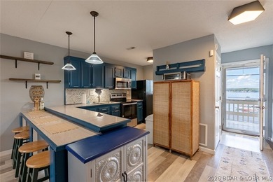 Looking for a condo close to ALL the action? This 2BR/2BA condo - photo 2