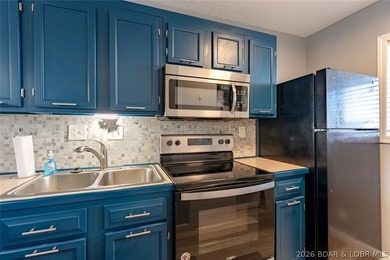 Looking for a condo close to ALL the action? This 2BR/2BA condo - photo 5