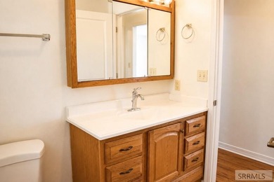 Welcome to this charming 2 bedroom, 1 bathroom home full of - photo 9