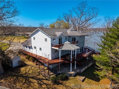 Outstanding 5-BR home (1 non-conforming) w/4 full - photo 2