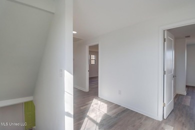 Location + Recent renovations + endless possibilities = one - photo 24