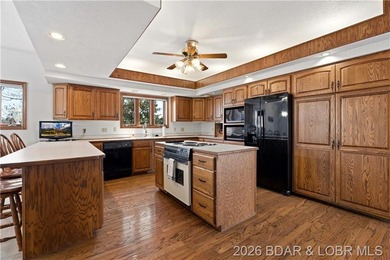 Outstanding 5-BR home (1 non-conforming) w/4 full - photo 9