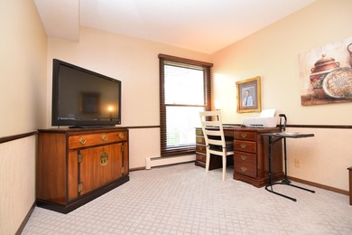 Welcome home. Beautifully maintained condo in PRIME location - photo 7