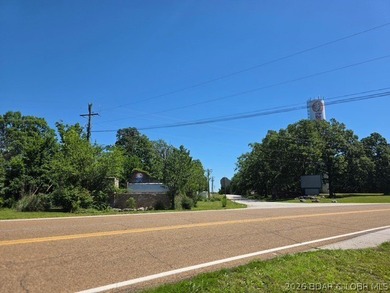 Exceptional opportunity to own a versatile 2,400-square-foot - photo 3