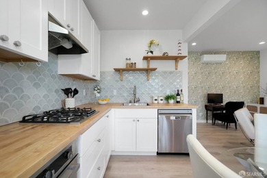 Stylish and modern, this fully remodeled 1 bedroom, 1 bathroom - photo 13