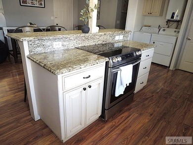 Hard to find 1-level home with a great-room for the - photo 6