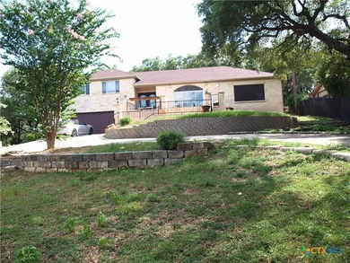 Canyon Lake Home For Sale in Canyon Lake Texas