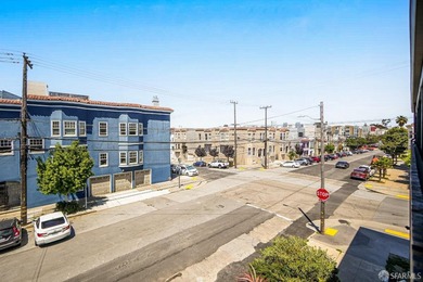 Stylish and modern, this fully remodeled 1 bedroom, 1 bathroom - photo 23