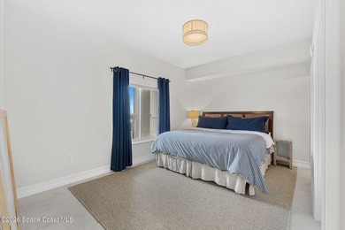 Stunning River views from the 5th-floor residence, built in 2022 - photo 33