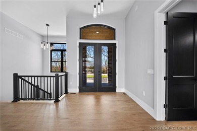 Exceptional Lake of the Ozarks retreat offering luxury - photo 9