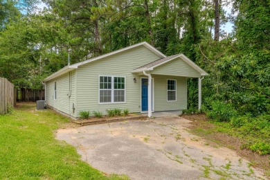 Lake Home For Sale in Tallahassee, Florida