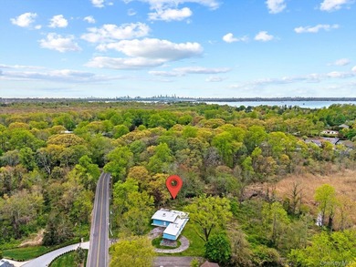 Prime 1.32-acre property in the prestigious Kings Point - photo 2
