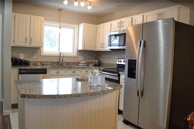 Discover an exceptional waterfront lifestyle on Lake Hartwell - photo 12