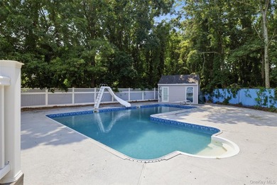 Located in the desirable Woodland Estates section of Shirley - photo 26