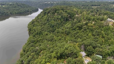 Lakeview home! Split floor 3 bed 2 bath home, offers 1680 sq ft - photo 29