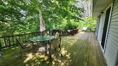 Lakeview home! Split floor 3 bed 2 bath home, offers 1680 sq ft - photo 30