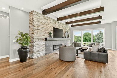 Some homes are new. This one is better. Lovingly maintained and - photo 32