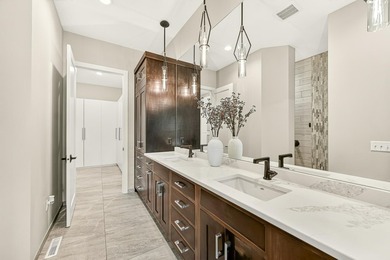 Some homes are new. This one is better. Lovingly maintained and - photo 40
