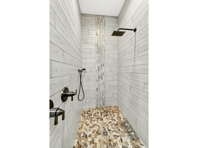 Some homes are new. This one is better. Lovingly maintained and - photo 42