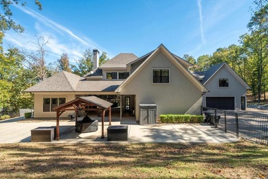 Refined Spaces, Relaxed Living! Set within an exclusive gated - photo 46